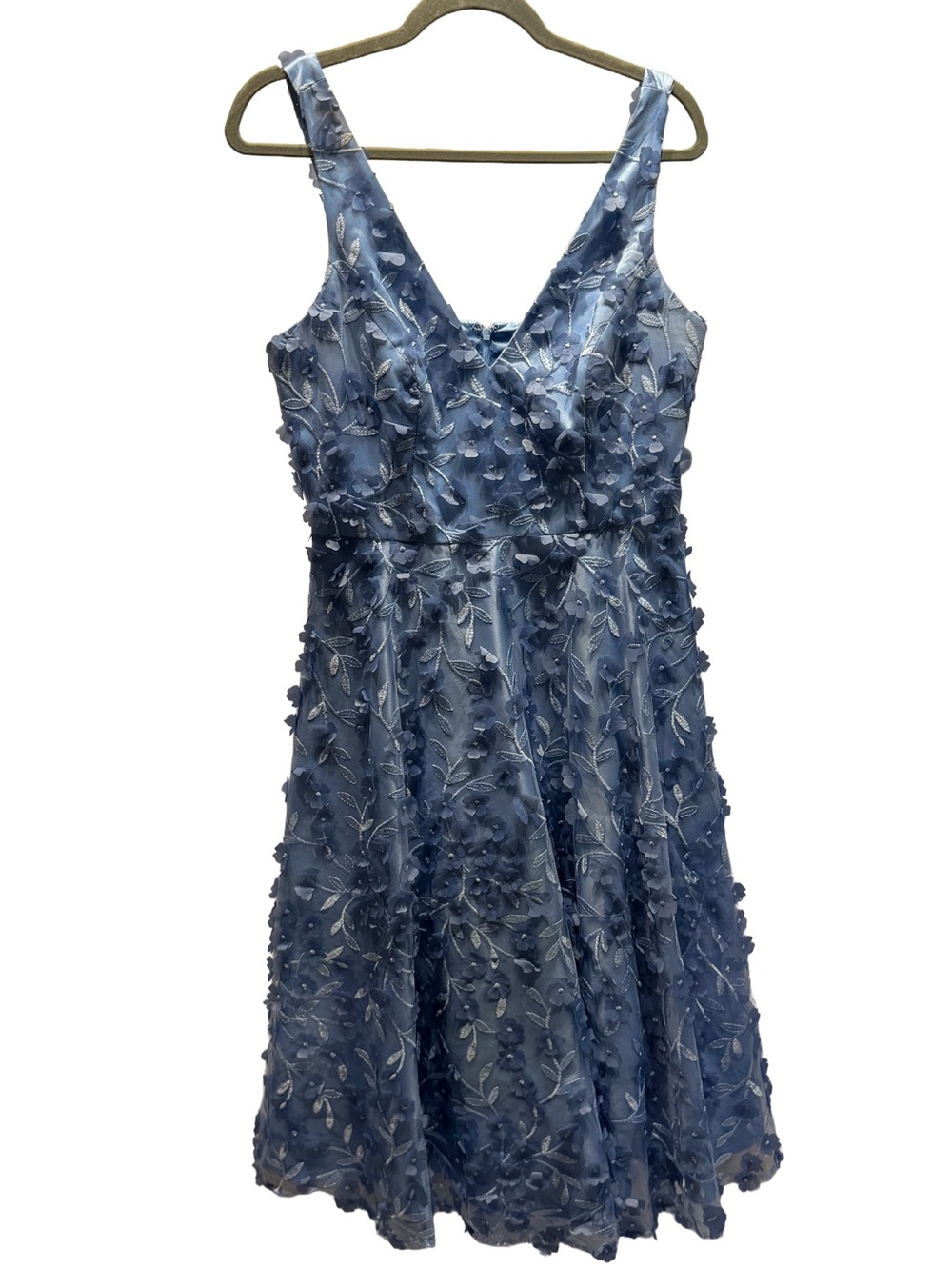 Eliza J- 3D Light Blue Floral Sleeveless, Embroidered Fit & Flare Dress - Size 8